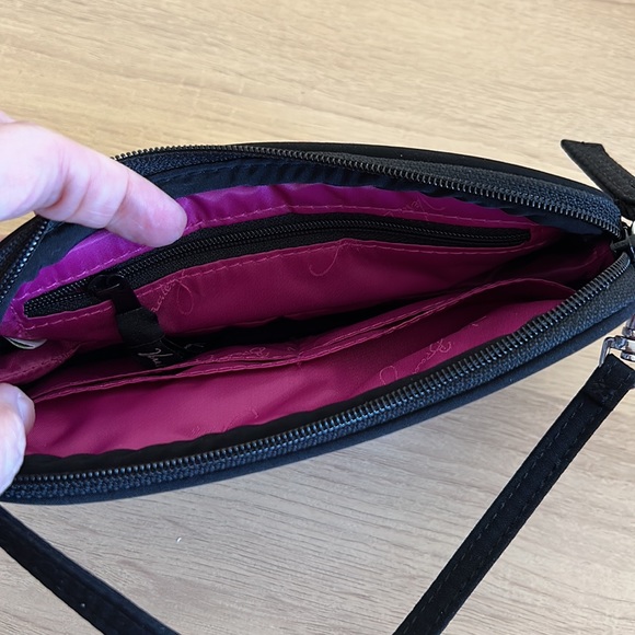 🎈3/$25🎈NWT Vera Bradley Shimmer Wristlet - Picture 4 of 5